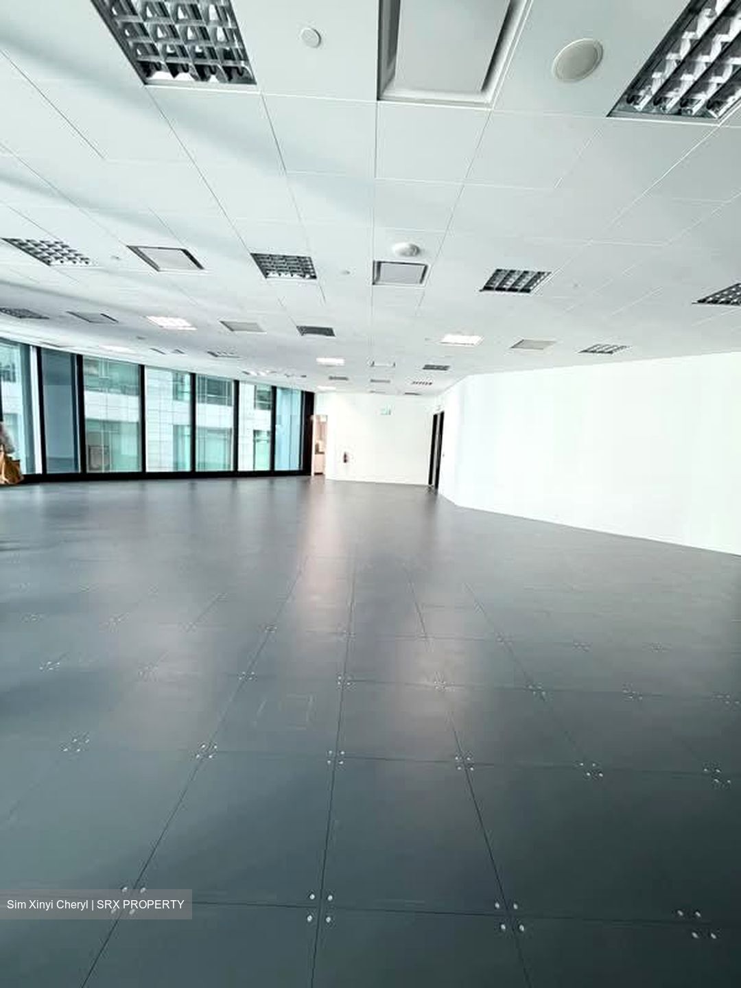 Hub Synergy Point (D2), Office #584313521